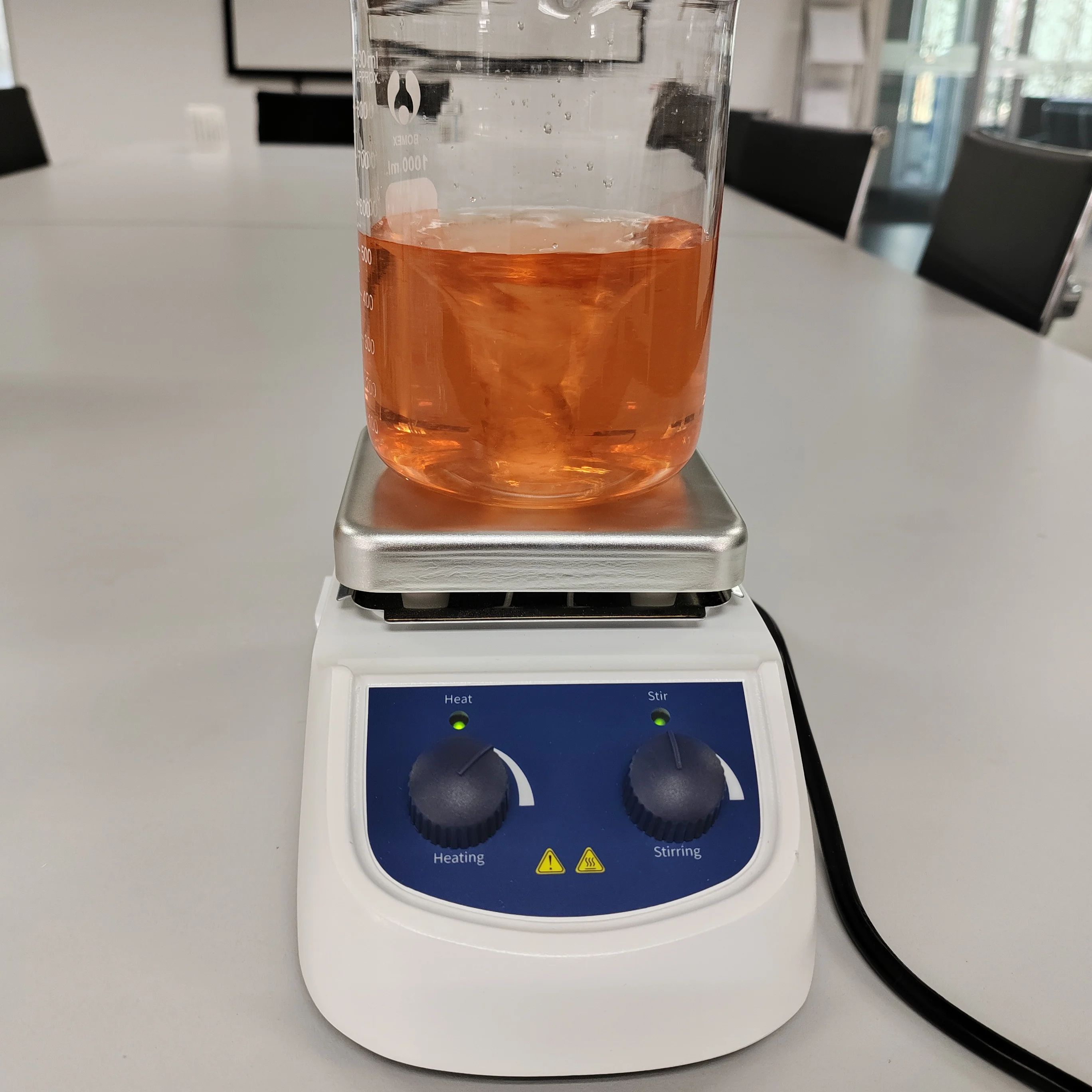 MS4-H380-E 5L 磁気攪拌機 ホットプレート 研究 - Magnetic Stirrer Hotplate のレビューと価格